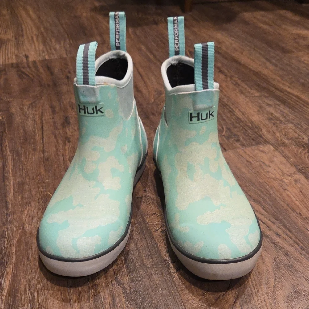 Huk Teal Camouflage Boots - Picture 2 of 3